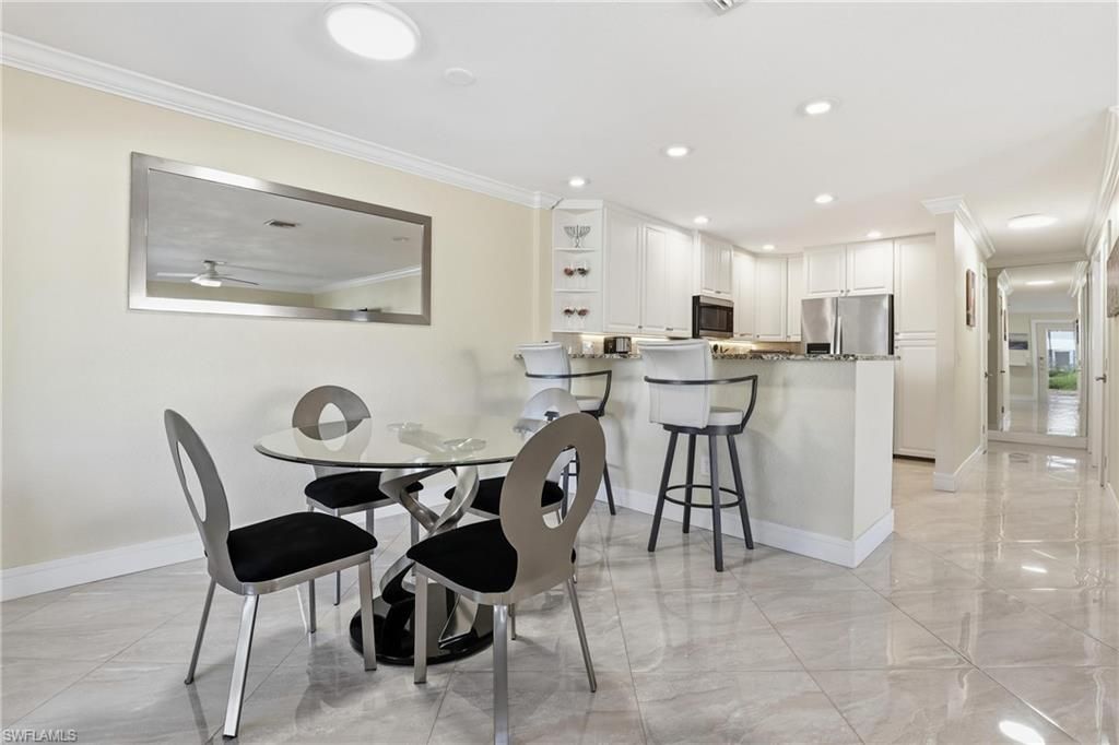 1519 Chesapeake Ave, Unit B-5, Naples, FL 34102 Photo