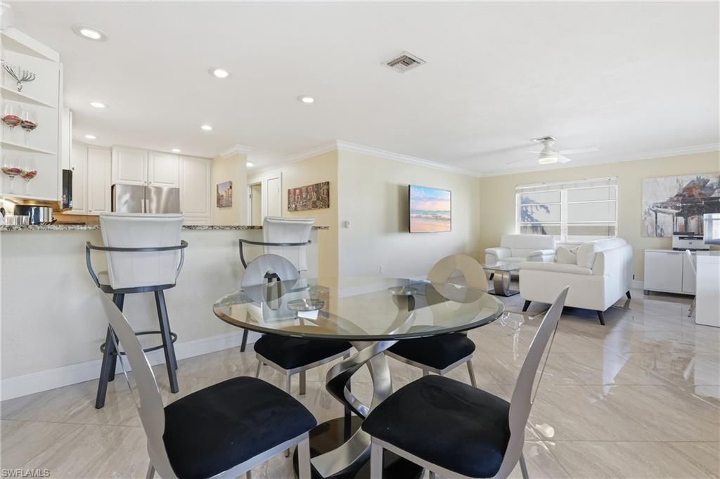 1519 Chesapeake Ave, Unit B-5, Naples, FL 34102 Photo