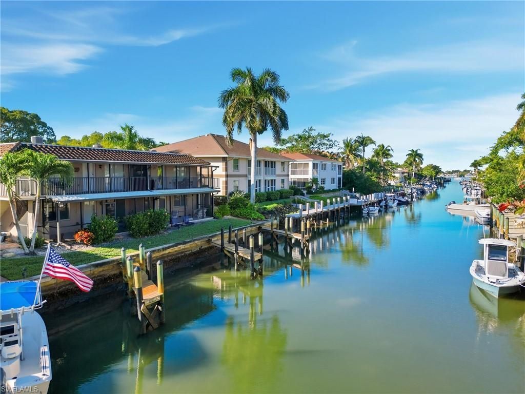 1519 Chesapeake Ave, Unit B-5, Naples, FL 34102 Photo