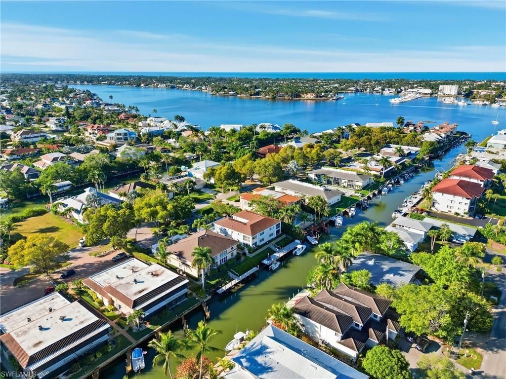 1519 Chesapeake Ave, Unit B-5, Naples, FL 34102 Photo