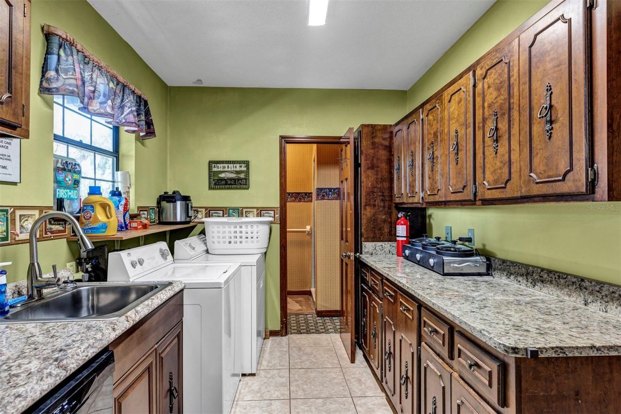 38922 Ella Drive, Lady Lake, FL 32159 Photo