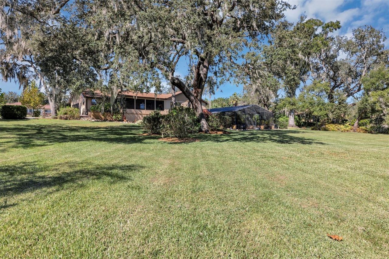 38922 Ella Drive, Lady Lake, FL 32159 Photo