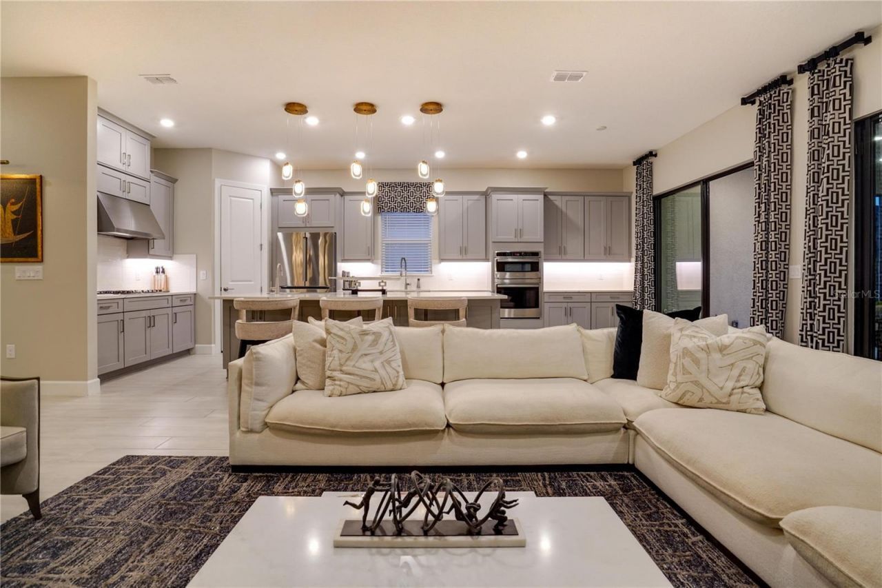 5610 Caserta Court, Palmetto, FL 34221 Photo