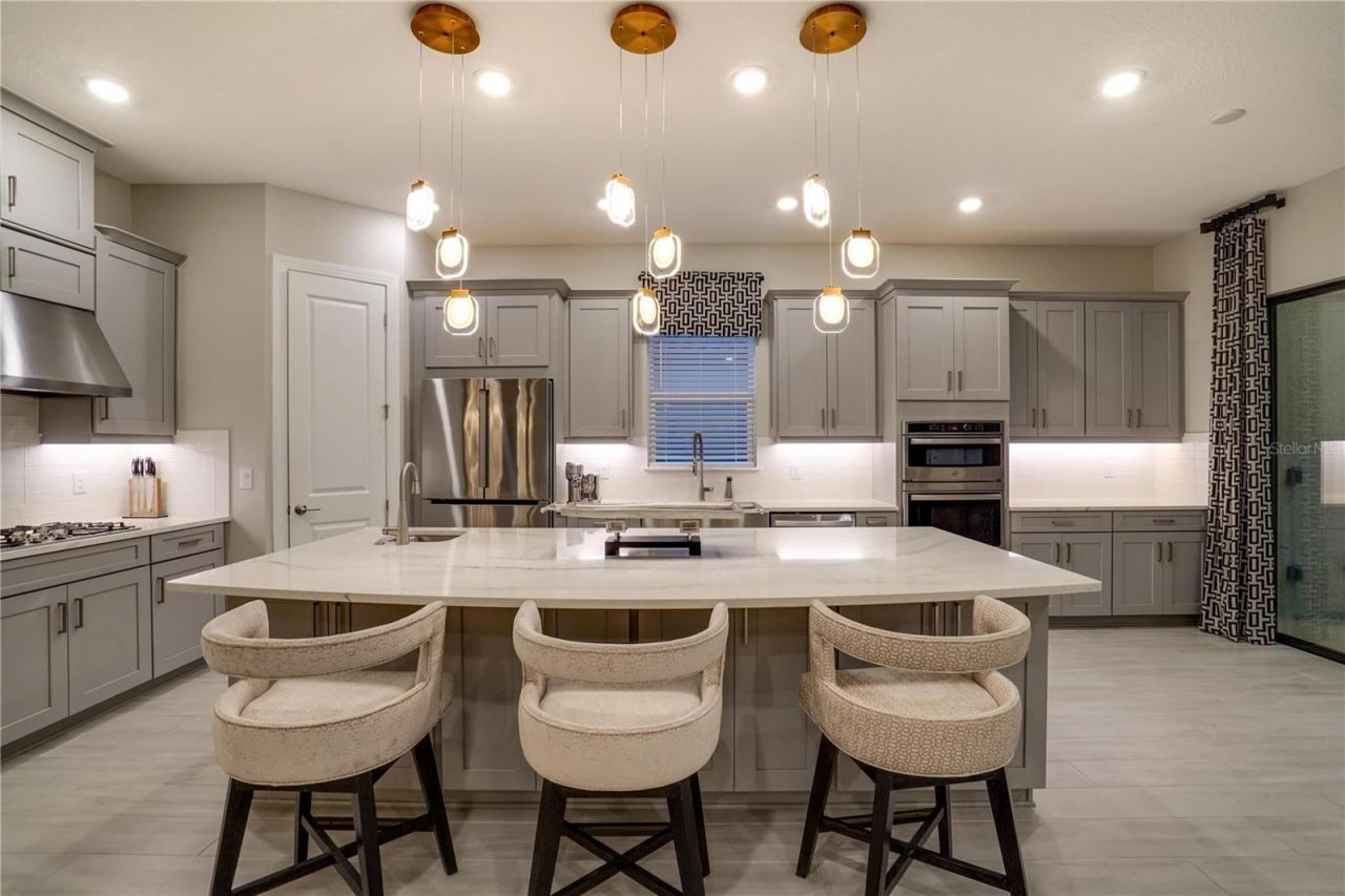 5610 Caserta Court, Palmetto, FL 34221 Photo