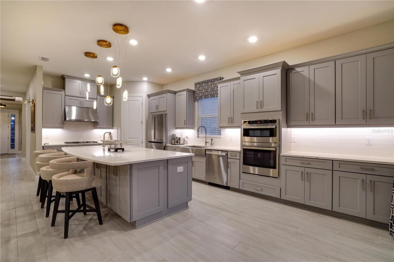 5610 Caserta Court, Palmetto, FL 34221 Photo