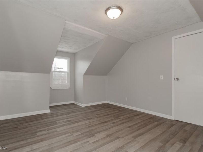 2400 Noble Road, Cleveland Heights, OH 44121 Photo 21