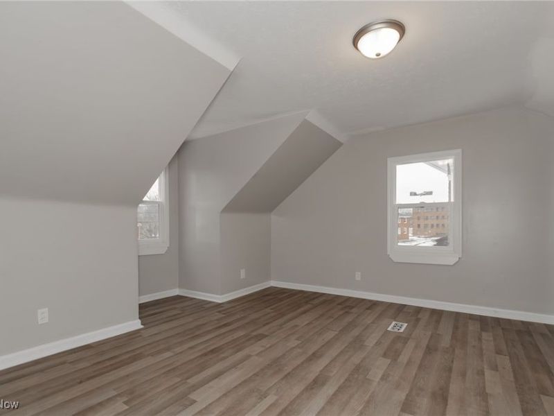 2400 Noble Road, Cleveland Heights, OH 44121 Photo 24