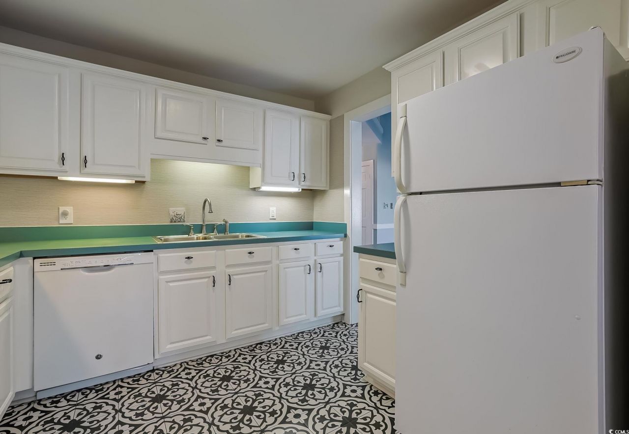 1587 Landing Rd. Photo 10