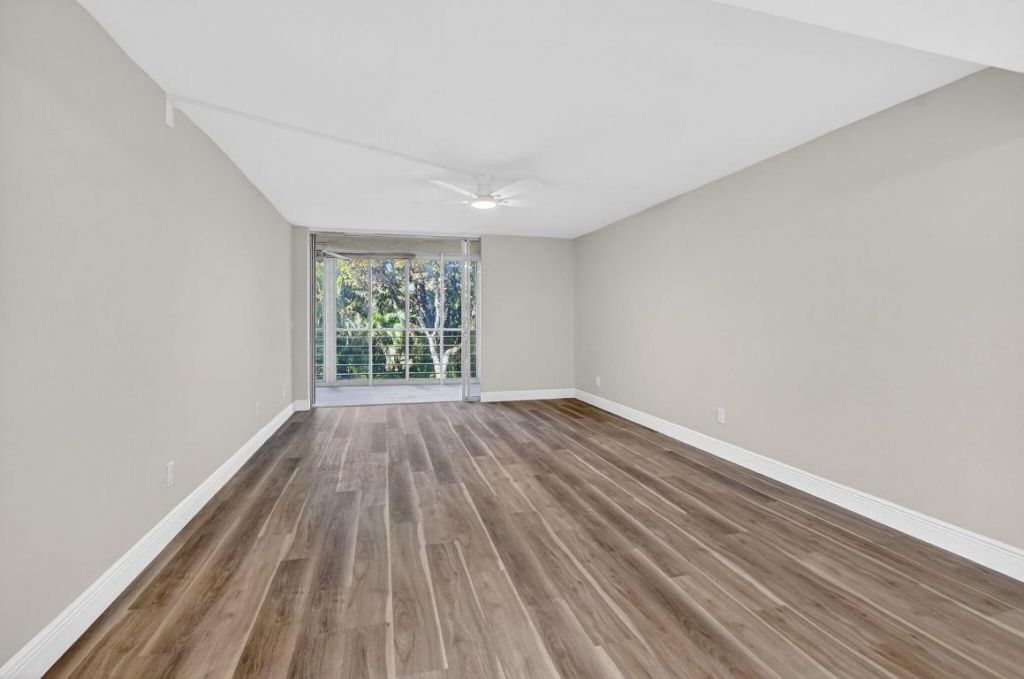 23247 Barwood Lane N, Unit 205, Boca Raton, FL 33428 Photo