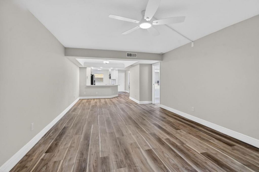 23247 Barwood Lane N, Unit 205, Boca Raton, FL 33428 Photo