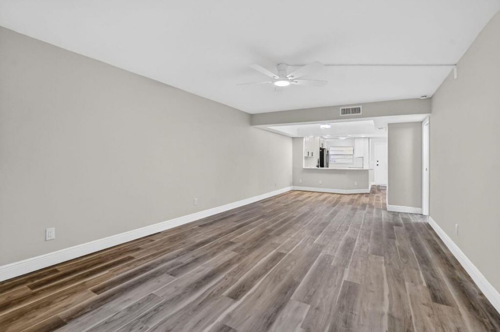 23247 Barwood Lane N, Unit 205, Boca Raton, FL 33428 Photo