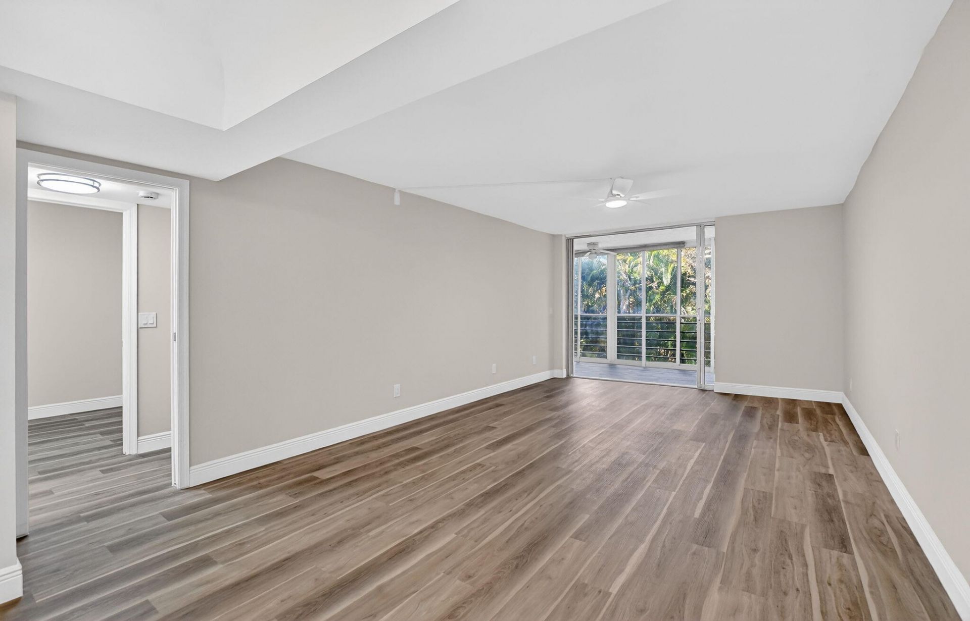 23247 Barwood Lane N, Unit 205, Boca Raton, FL 33428 Photo