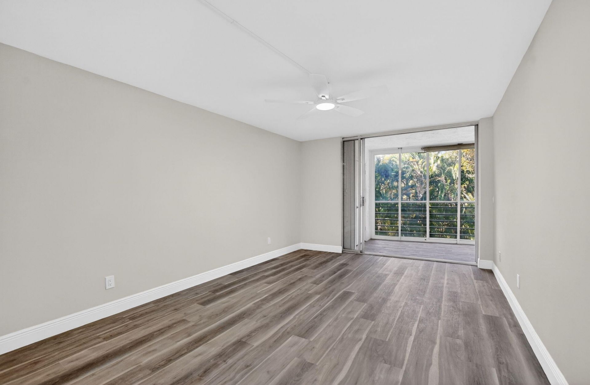 23247 Barwood Lane N, Unit 205, Boca Raton, FL 33428 Photo