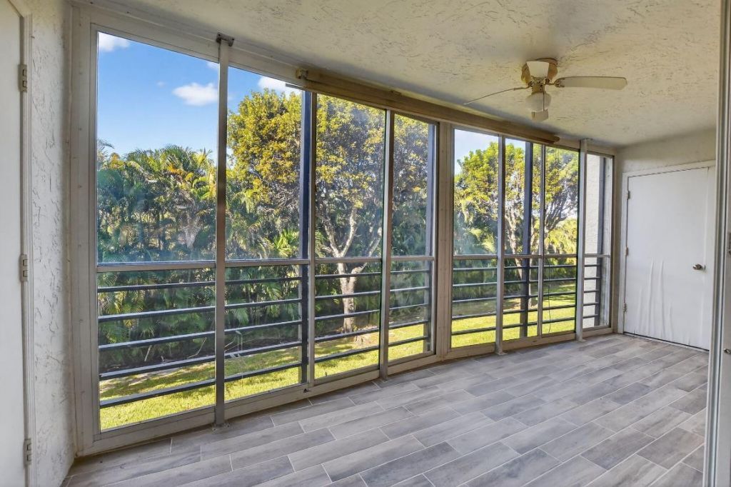 23247 Barwood Lane N, Unit 205, Boca Raton, FL 33428 Photo