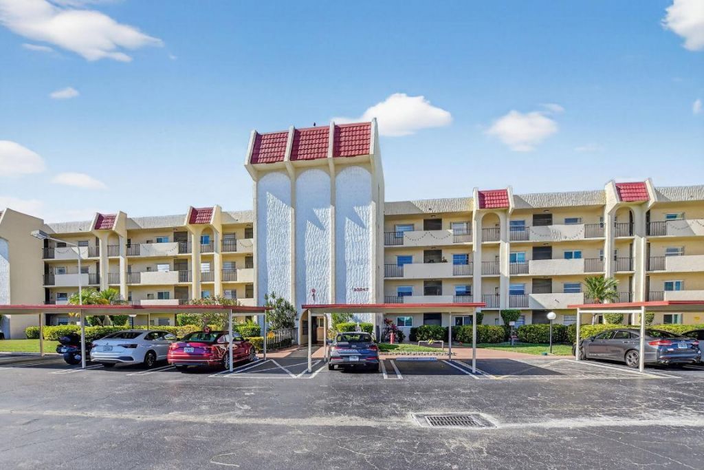23247 Barwood Lane N, Unit 205, Boca Raton, FL 33428 Photo