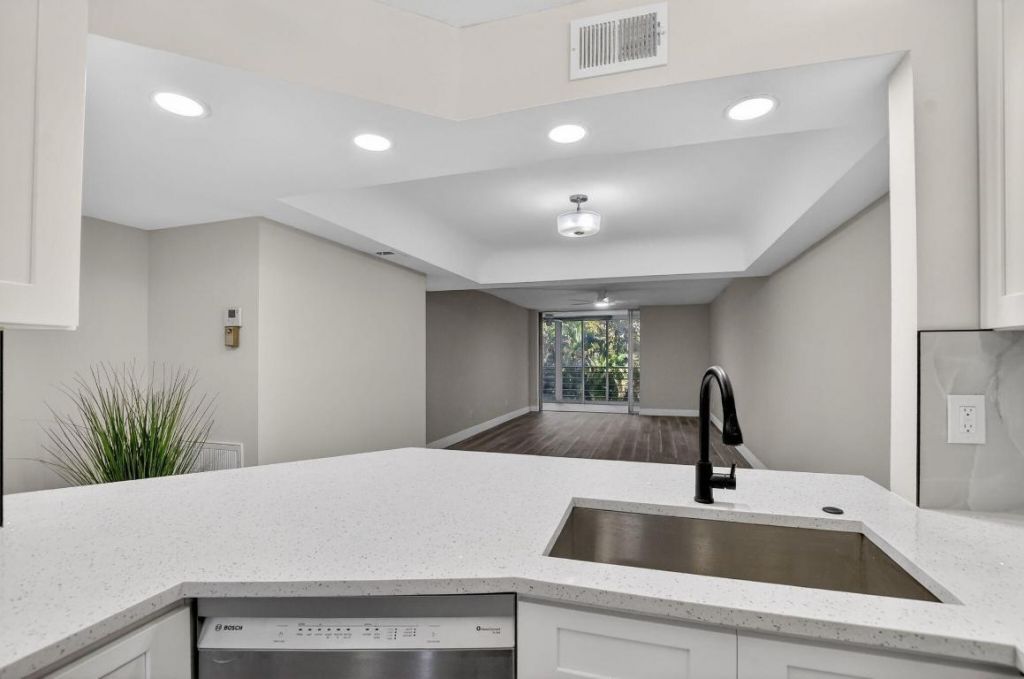 23247 Barwood Lane N, Unit 205, Boca Raton, FL 33428 Photo