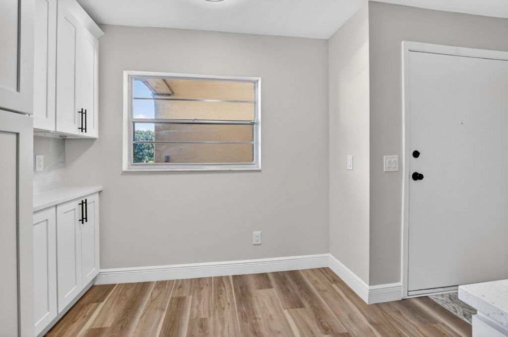 23247 Barwood Lane N, Unit 205, Boca Raton, FL 33428 Photo