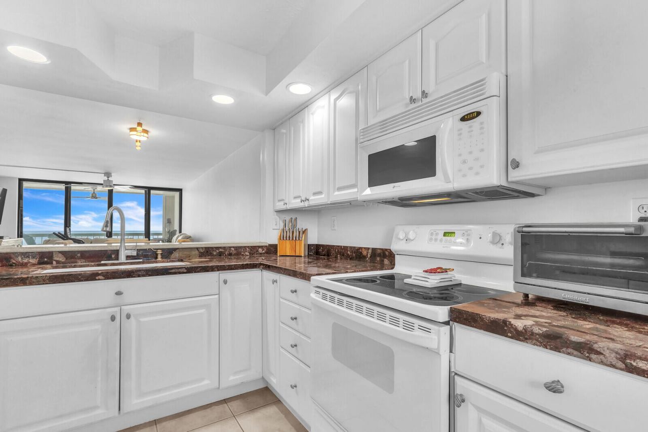 9900 S Ocean Drive, Unit 804, Jensen Beach, FL 34957 Photo