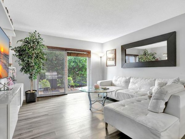 860 SE 6th Avenue, Unit 104, Deerfield Beach, FL 33441