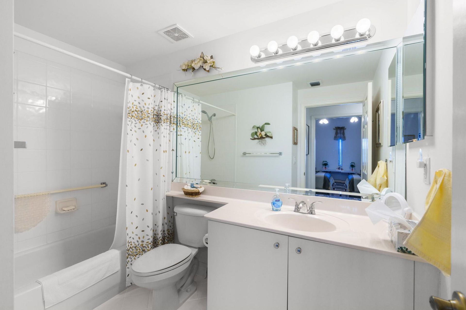 7647 Southampton Terrace, Unit 202, Tamarac, FL 33321 Photo