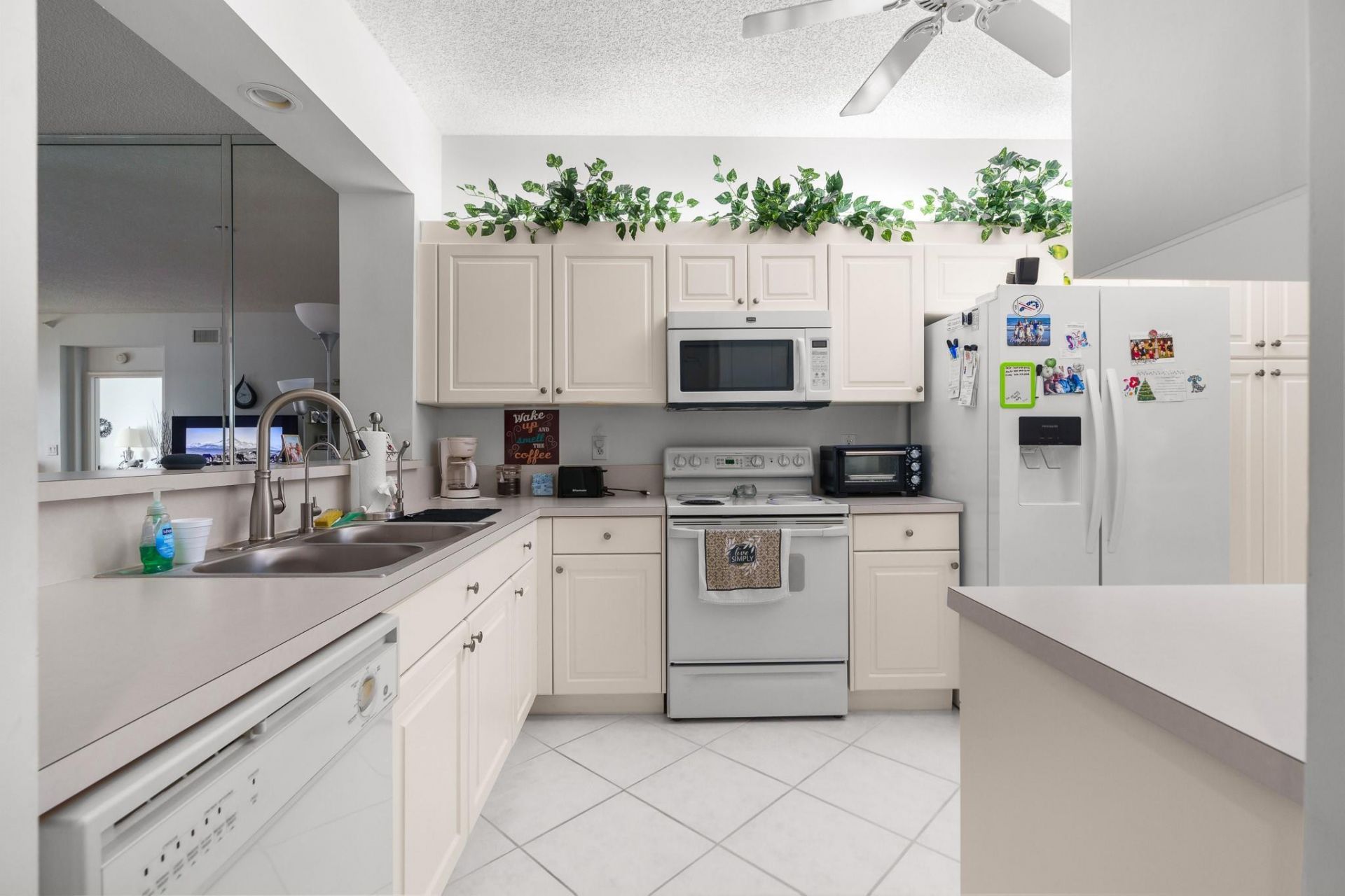 7647 Southampton Terrace, Unit 202, Tamarac, FL 33321 Photo