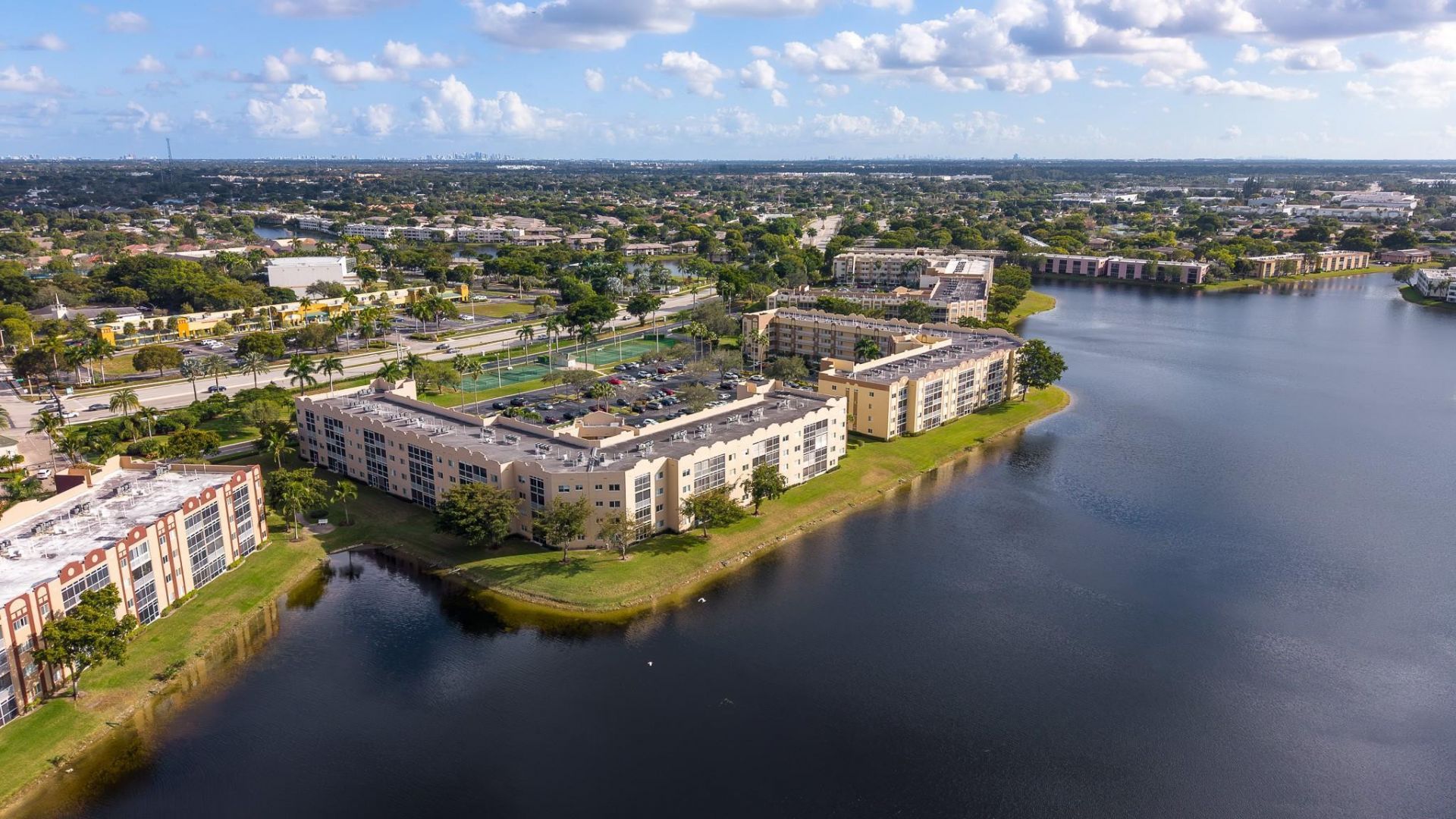 7647 Southampton Terrace, Unit 202, Tamarac, FL 33321 Photo