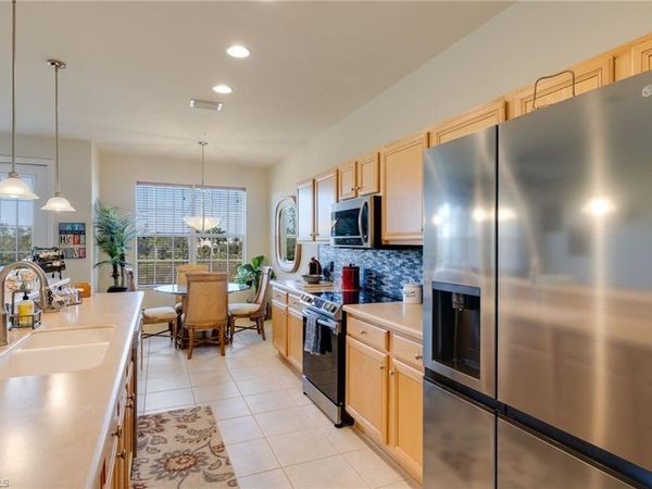 11751 Pasetto LN, Unit 303, FORT MYERS, FL 33908