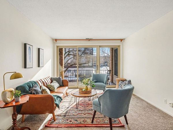 6423 Colony Way, Unit 3L, Edina, MN 55435