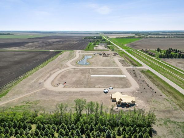 810 Lilac Trl , Arthur, ND 58006