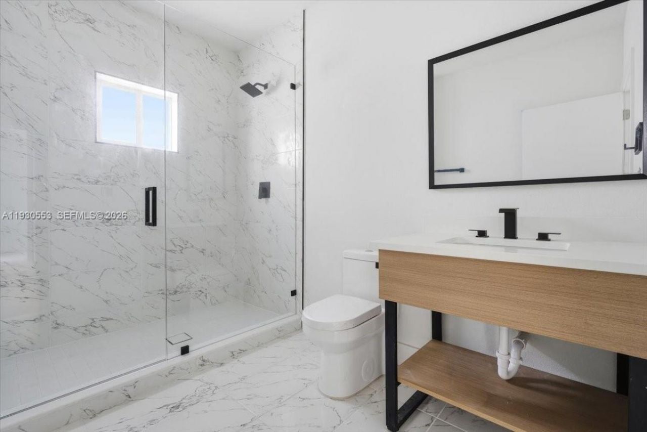 1126 NW 28 , Unit 1126, Miami, FL 33127 Photo