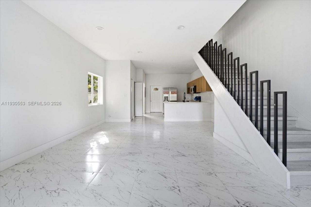 1126 NW 28 , Unit 1126, Miami, FL 33127 Photo