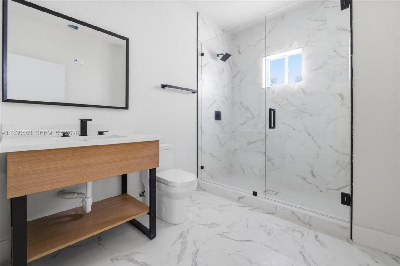 1126 NW 28 , Unit 1126, Miami, FL 33127 Photo