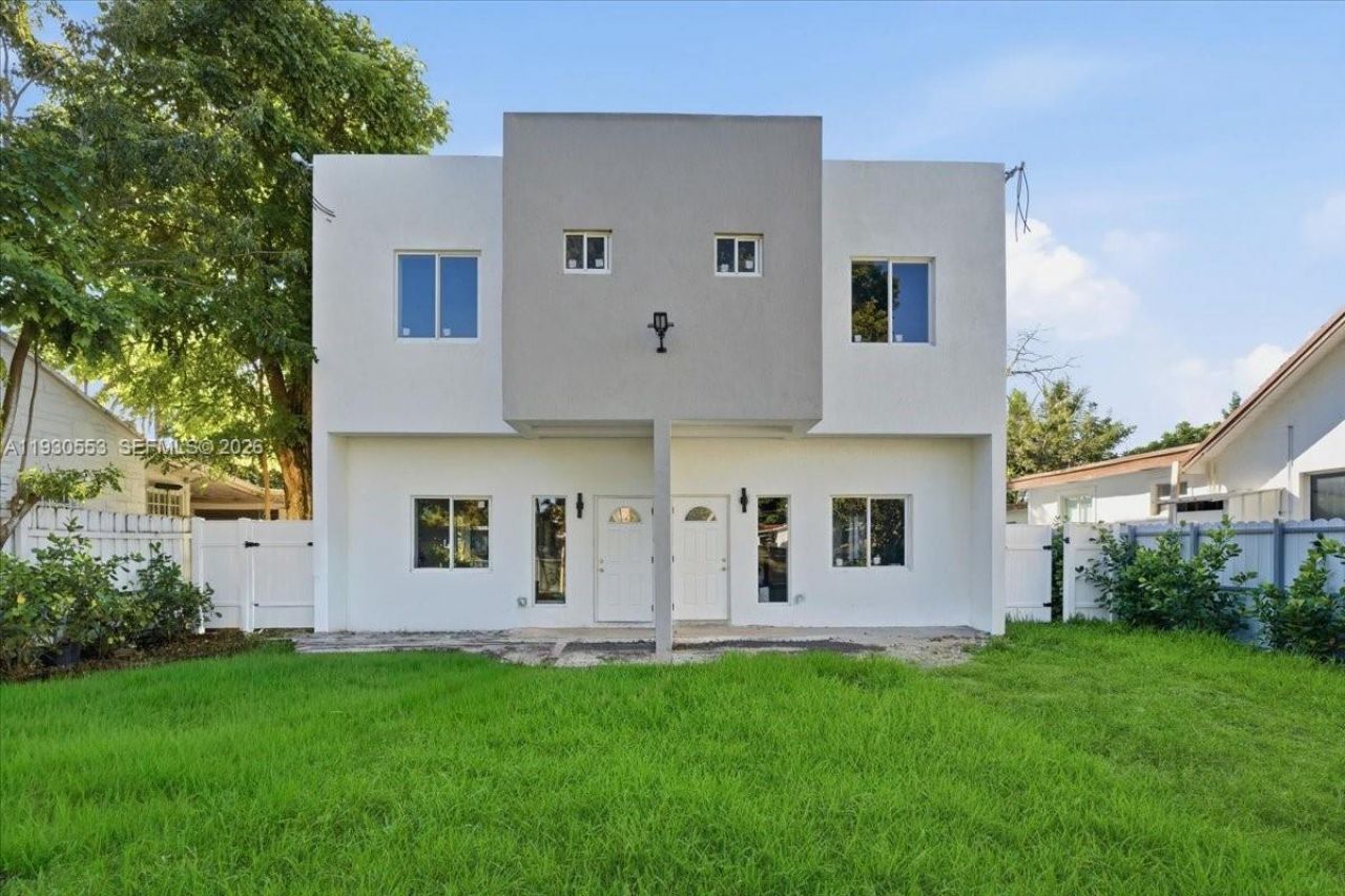 1126 NW 28 , Unit 1126, Miami, FL 33127 Photo