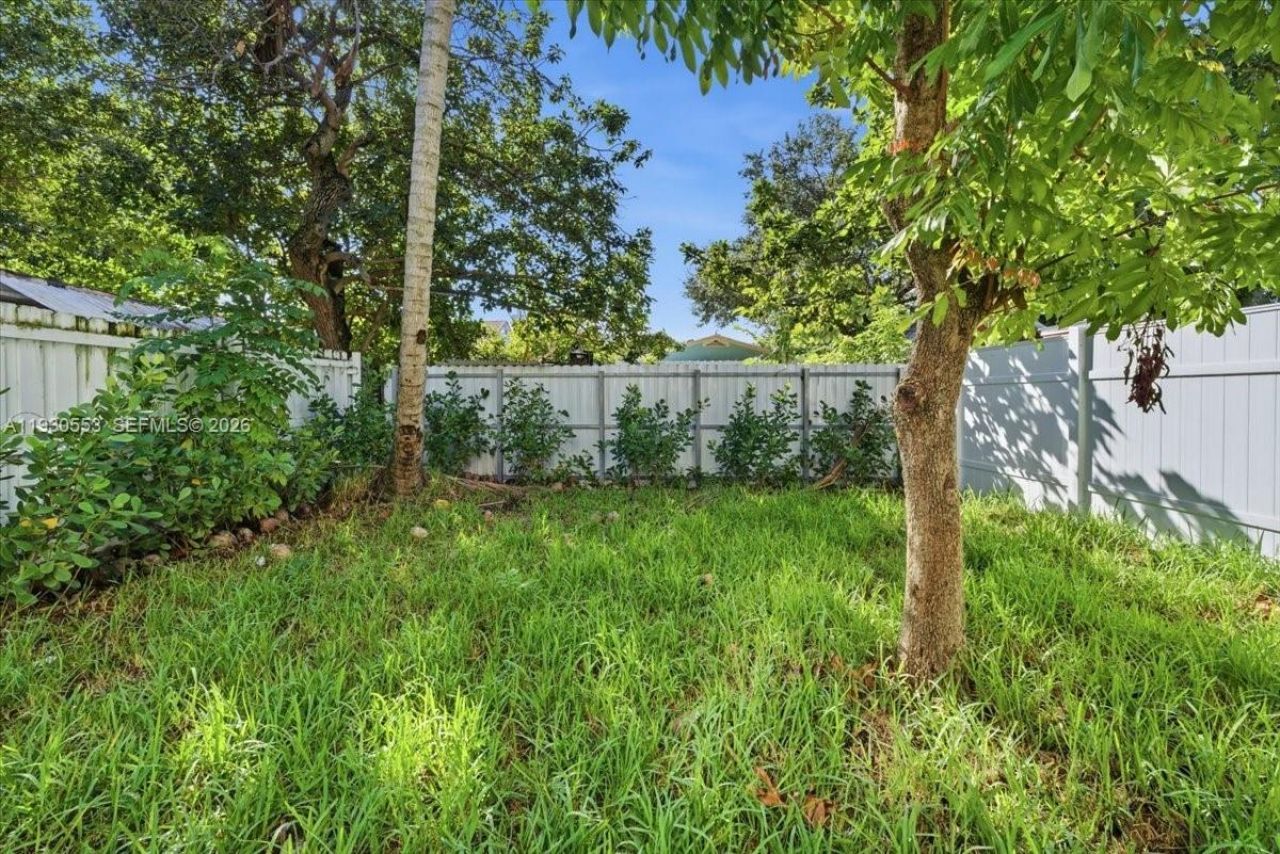 1126 NW 28 , Unit 1126, Miami, FL 33127 Photo