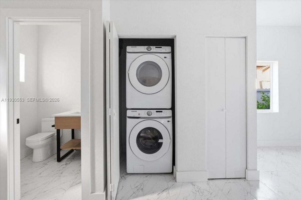 1126 NW 28 , Unit 1126, Miami, FL 33127 Photo