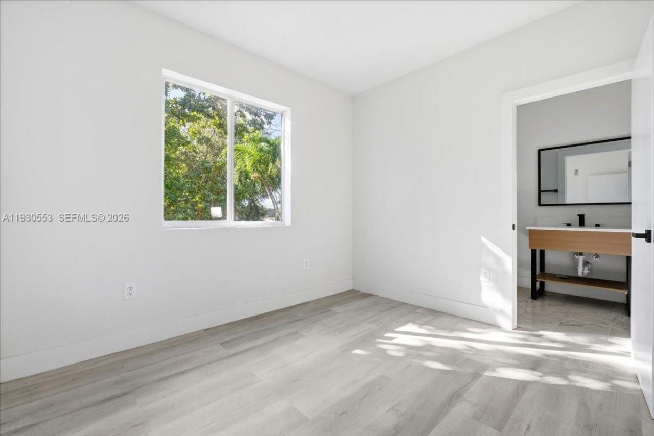 1126 NW 28 , Unit 1126, Miami, FL 33127 Photo