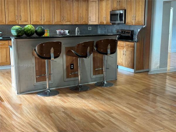 2860 NW 207th St , Miami Gardens, FL 33056