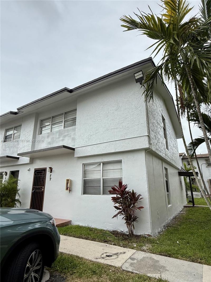 20 SW 108th Ave, Unit 7-F, Sweetwater, FL 33174 Photo