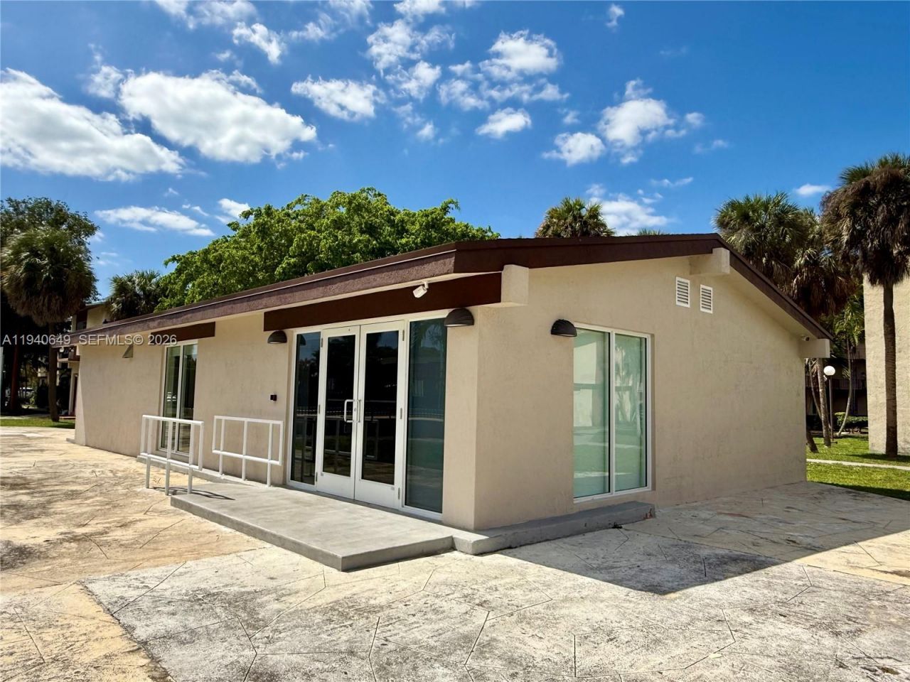 20 SW 108th Ave, Unit 7-F, Sweetwater, FL 33174 Photo