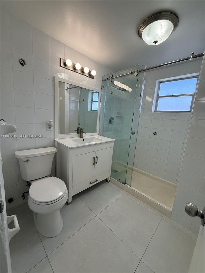 20 SW 108th Ave, Unit 7-F, Sweetwater, FL 33174 Photo