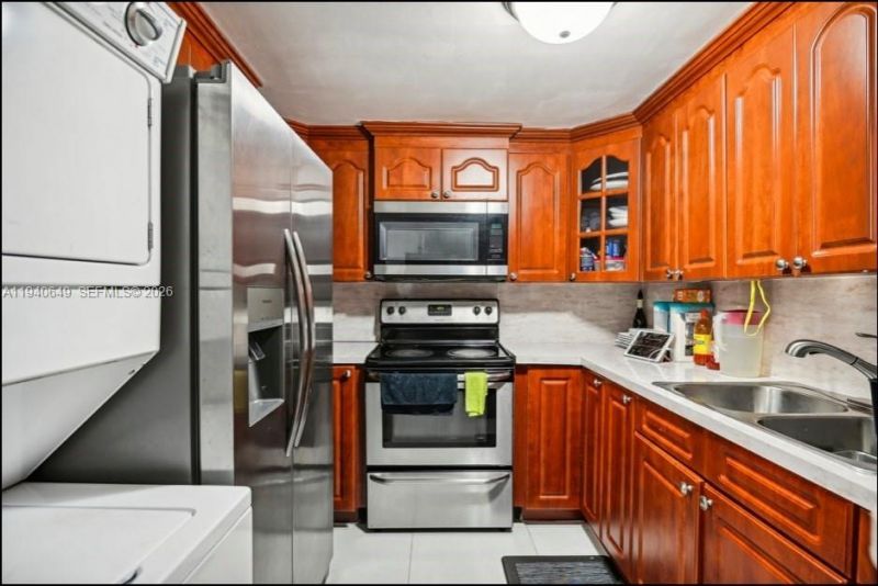 20 SW 108th Ave, Unit 7-F, Sweetwater, FL 33174 Photo