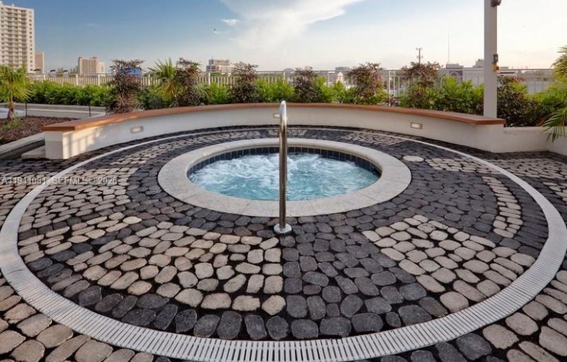 2020 N Bayshore Dr , Unit 1510, Miami, FL 33137 Photo