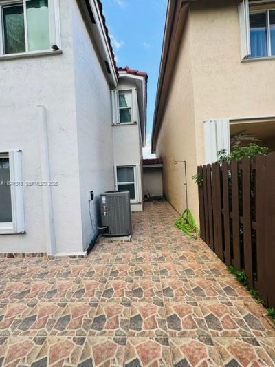 10919 NW 67th Ter, Doral, FL 33178 Photo