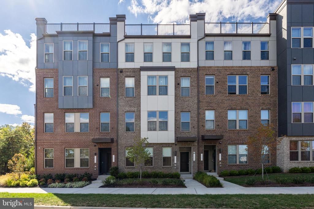 13504 Innovation Station Loop, Unit 2A, Herndon, VA 20171 Main Photo