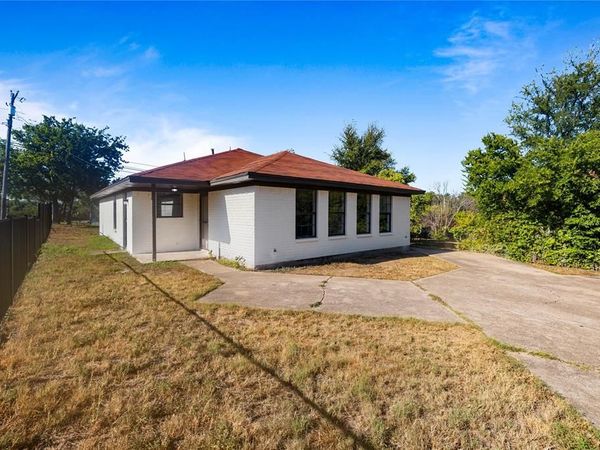 2540 Avenue H, Fort Worth, TX 76105