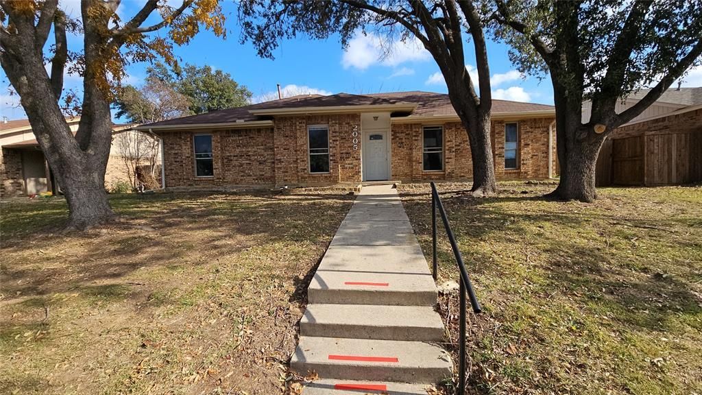 2005 Azalea Street, Denton, TX 76205 Main Photo