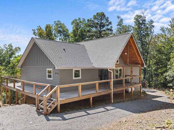 5042 Settlers View Lane, Sevierville, TN 37862