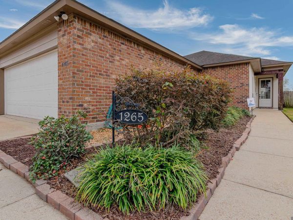 1265 Madrid Ave, St Gabriel, LA 70776