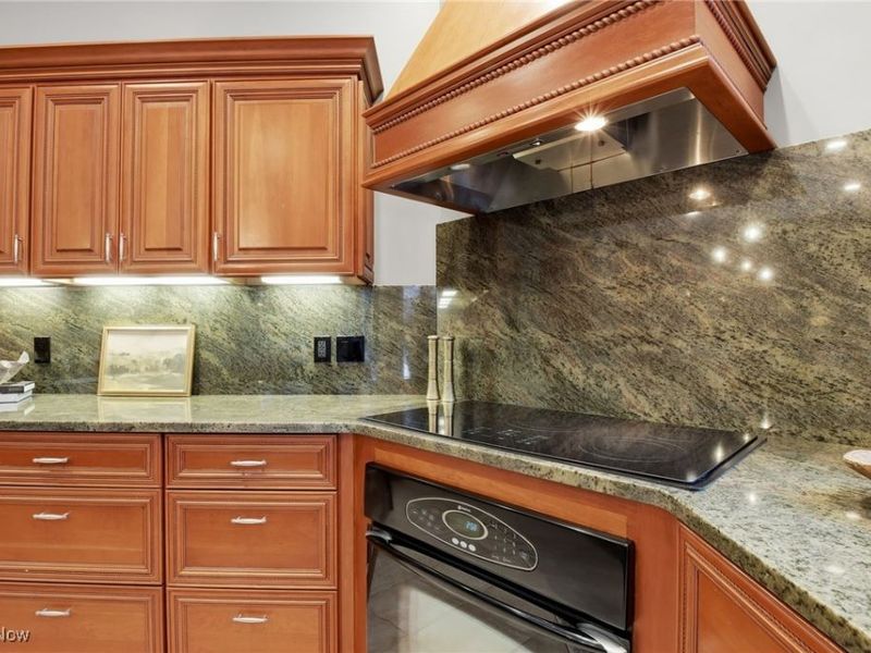 425 Woodside Avenue, Jefferson, OH 44047 Photo 16