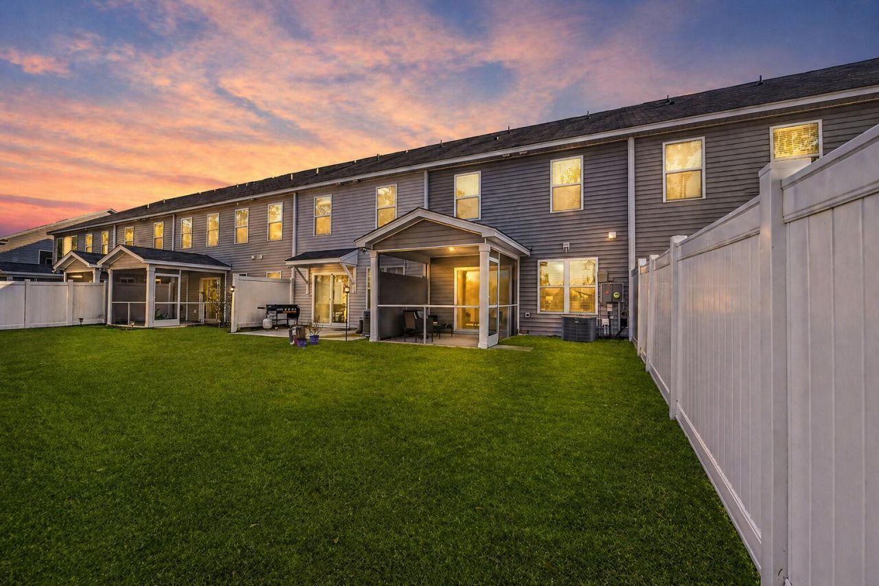 699 Hilchot Drive Photo 10